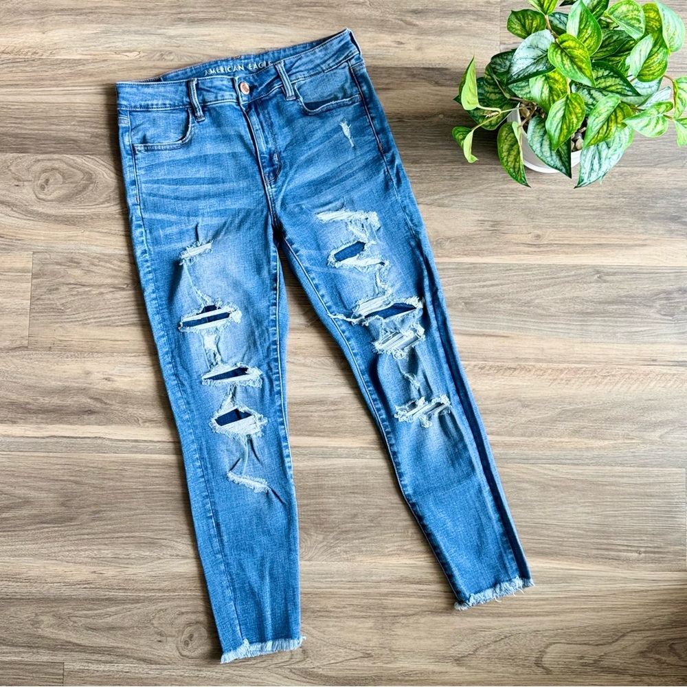 American Eagle Distressed High-Rise Skinny Jeans Medium Wash Size 10S